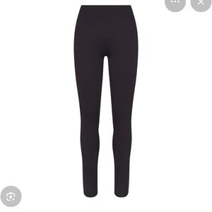 NIKE x SKIMS MATTE LEGGINGS Black High-Waisted Leggings 26in